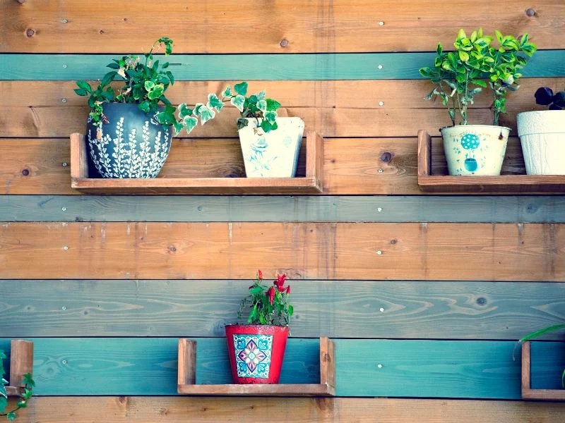 Hardwood storage wooden pallets
